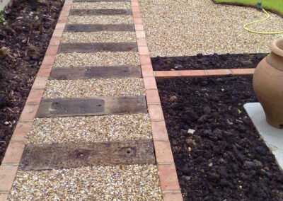 Sleeper gravel path